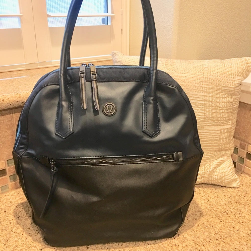 Large Lululemon bag